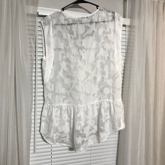 Flowy White Lace/Button Up Peplum Top - Picture 4 of 5